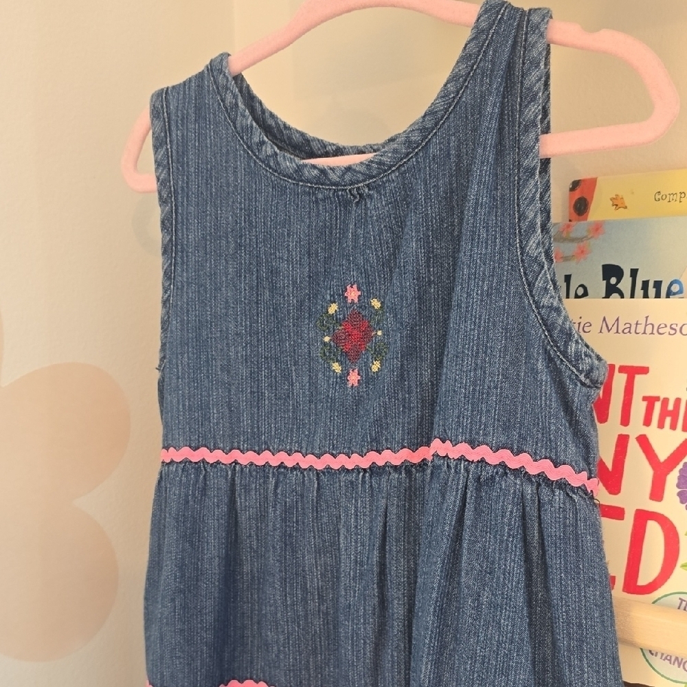 Vintage Embroidered Denim Girls Dress with Pink Floral Accents Size 2 - Picture 2 of 10